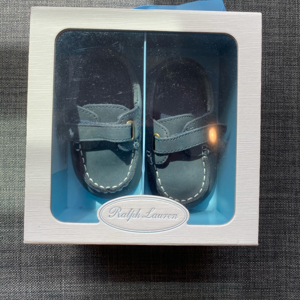 Ralph lauren crib moccasins. New.